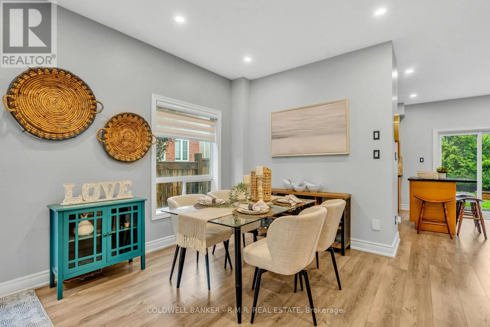 82 VIPOND ROAD
