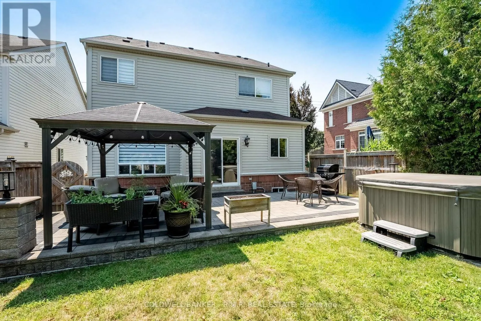 82 VIPOND ROAD