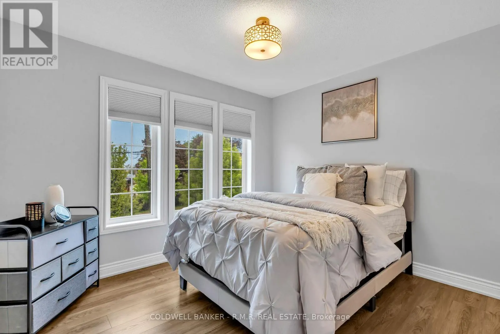 82 VIPOND ROAD
