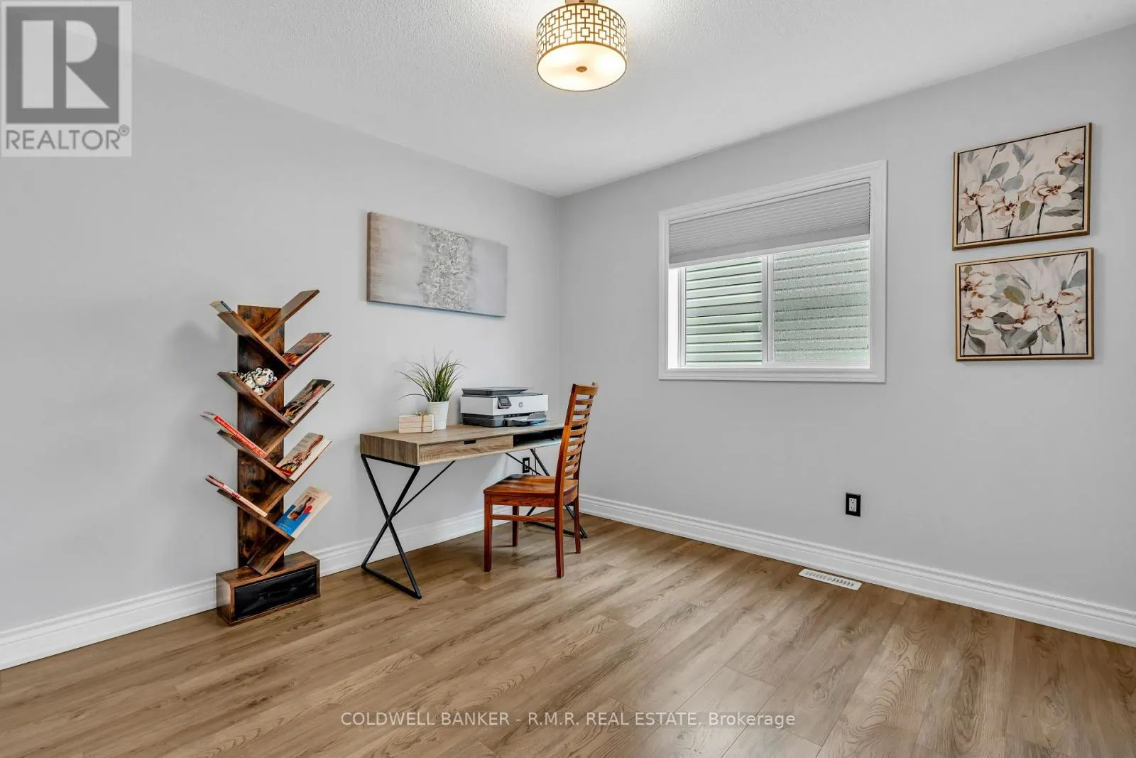 82 VIPOND ROAD