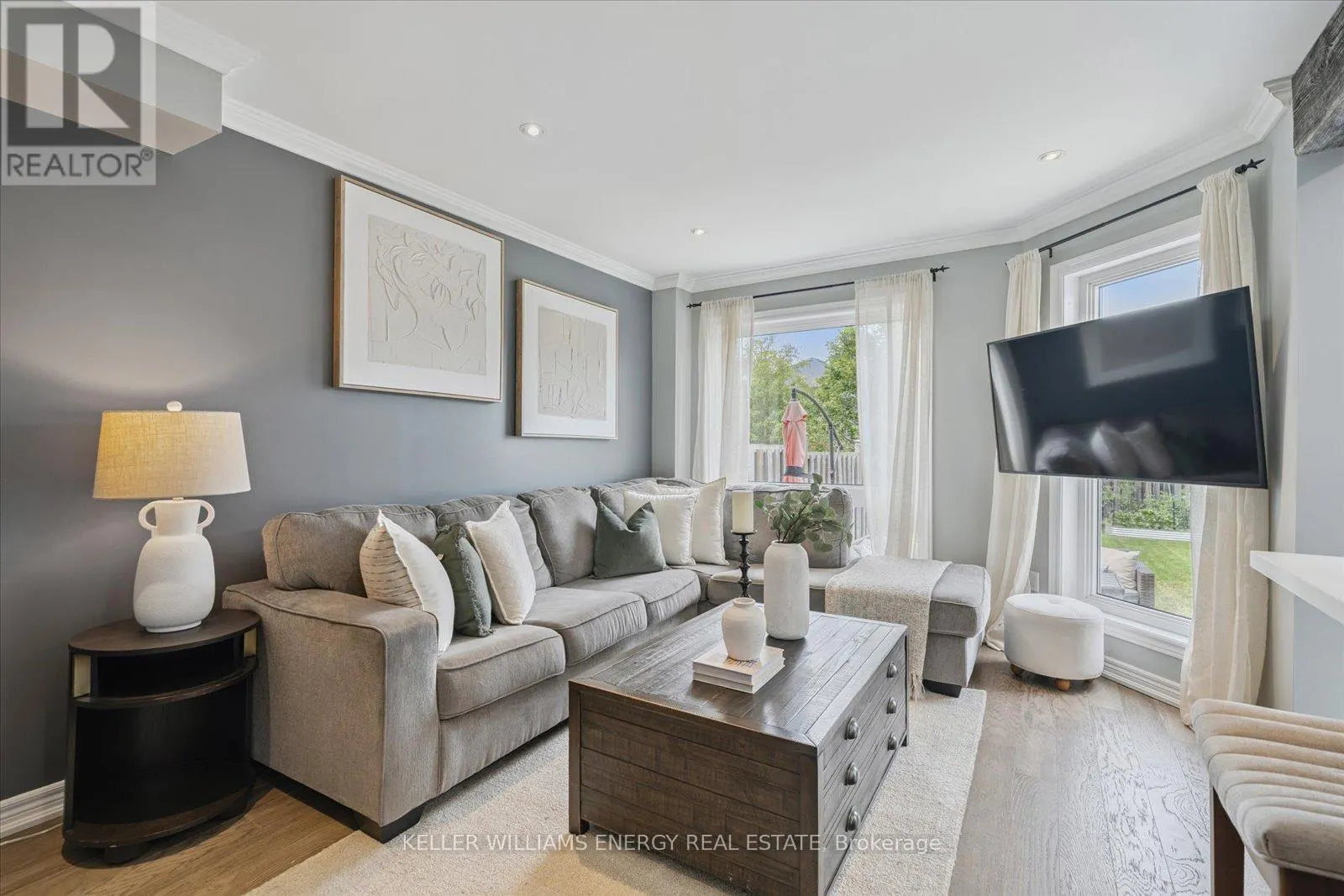32 CORIANNE AVENUE