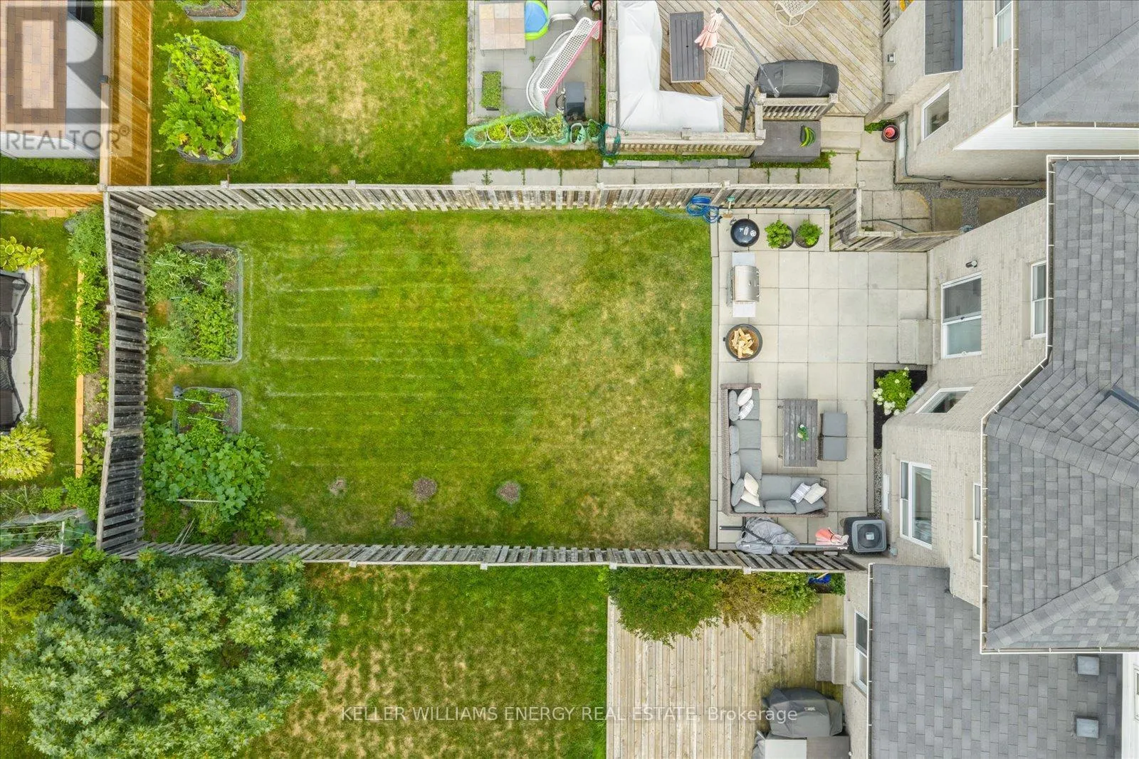 32 CORIANNE AVENUE