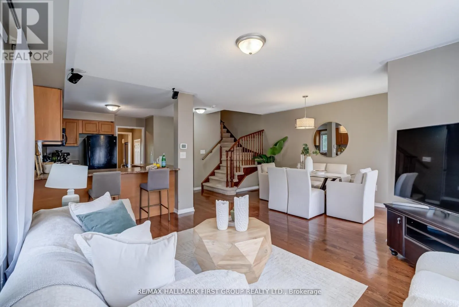 78 MAIDSTONE WAY
