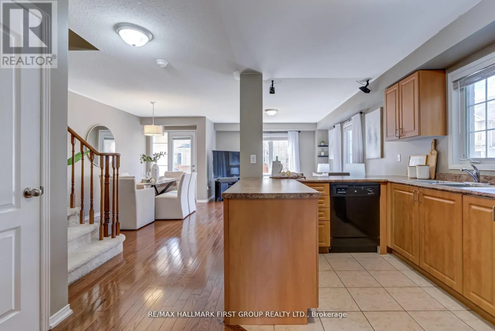 78 MAIDSTONE WAY