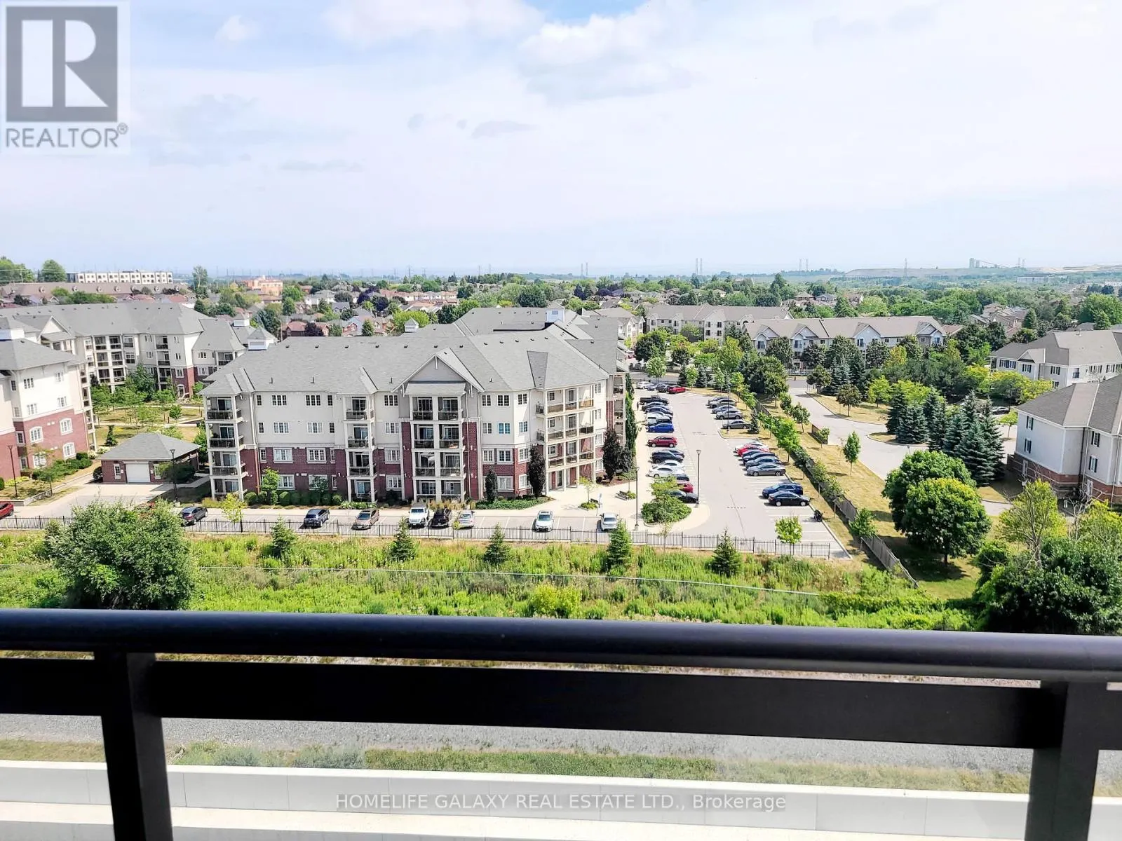 902 - 55 CLARINGTON BOULEVARD