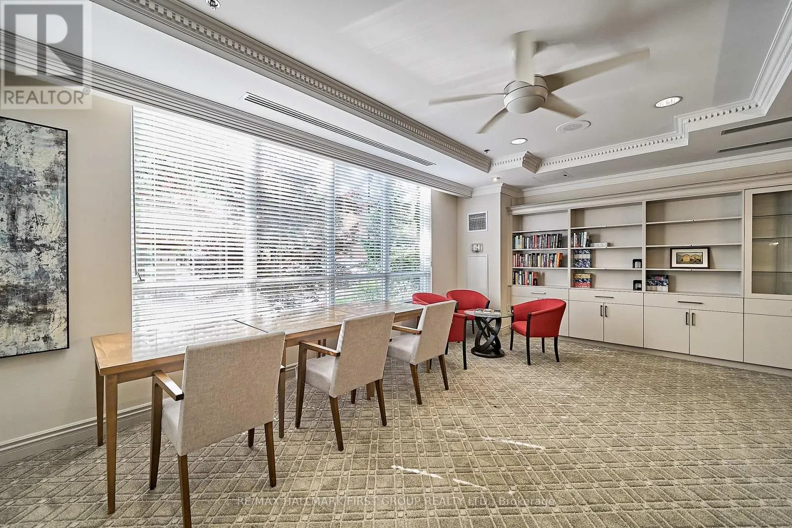 1716 - 1000 THE ESPLANADE ROAD N