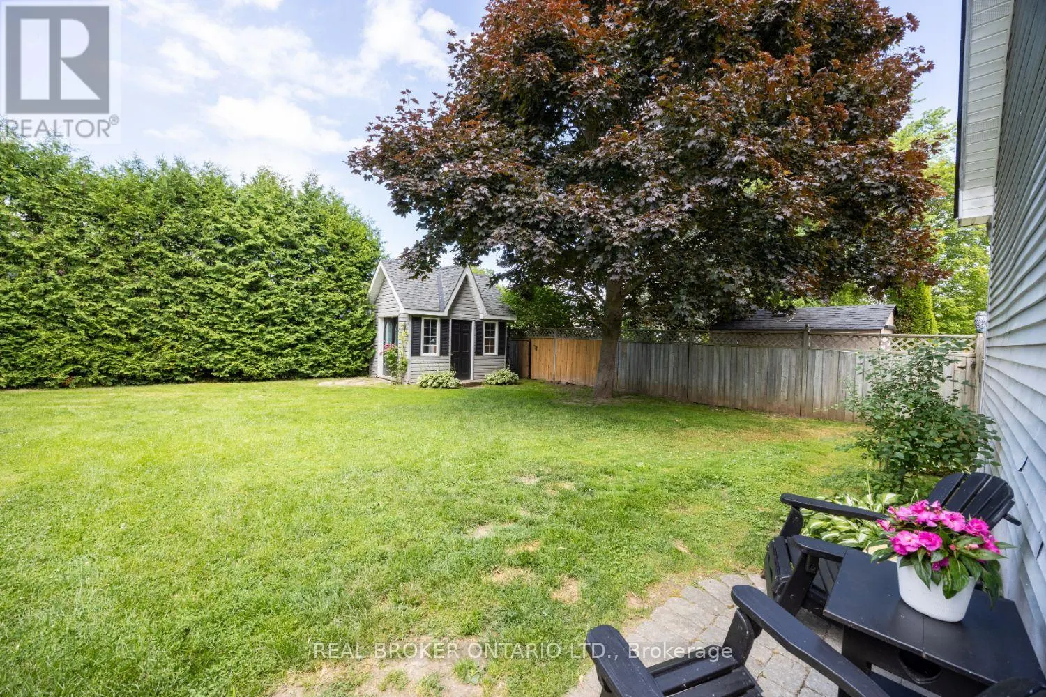 10 BROWNSVILLE COURT
