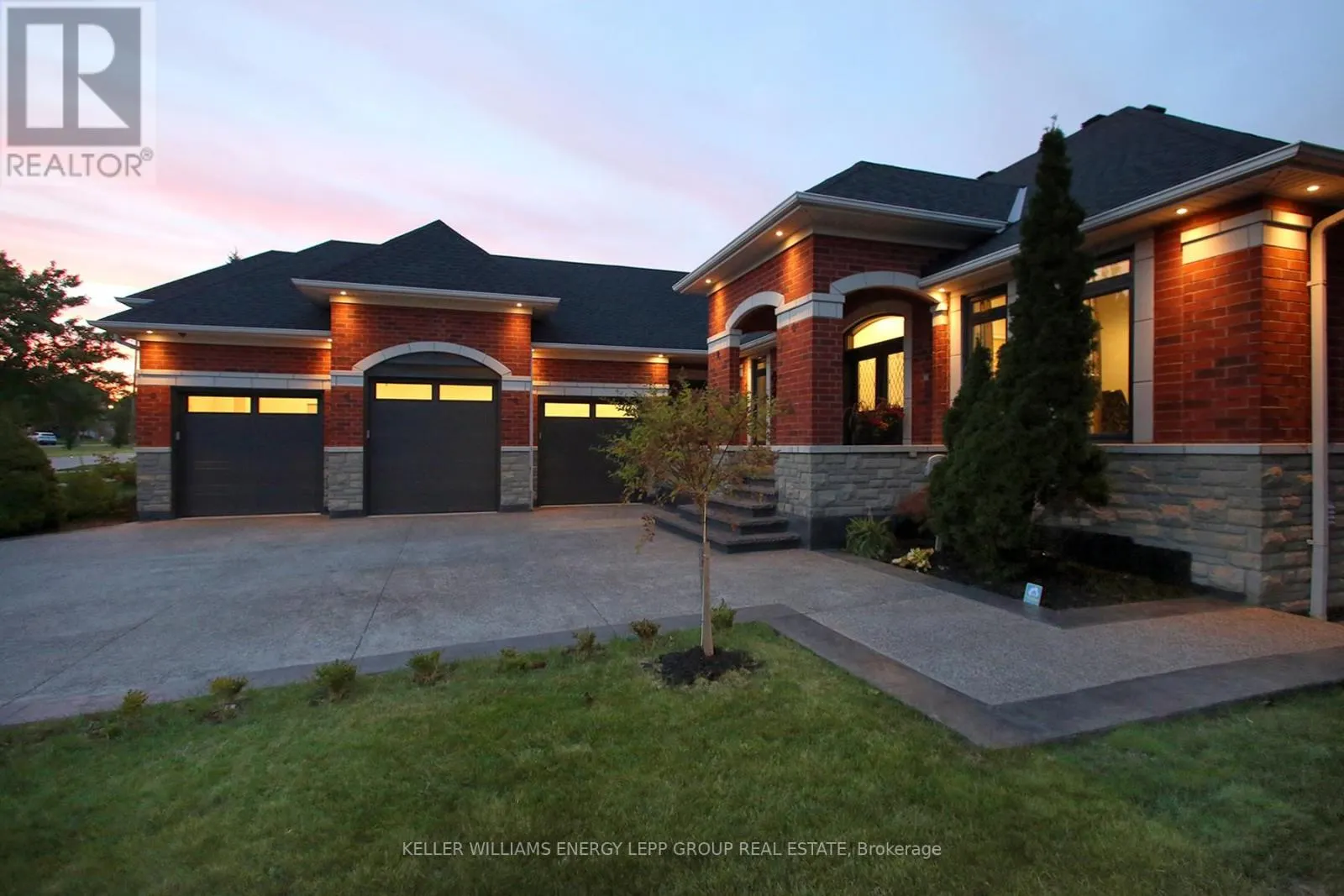 3693 COCHRANE STREET