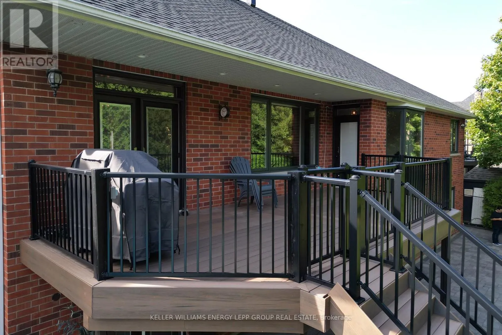 3693 COCHRANE STREET