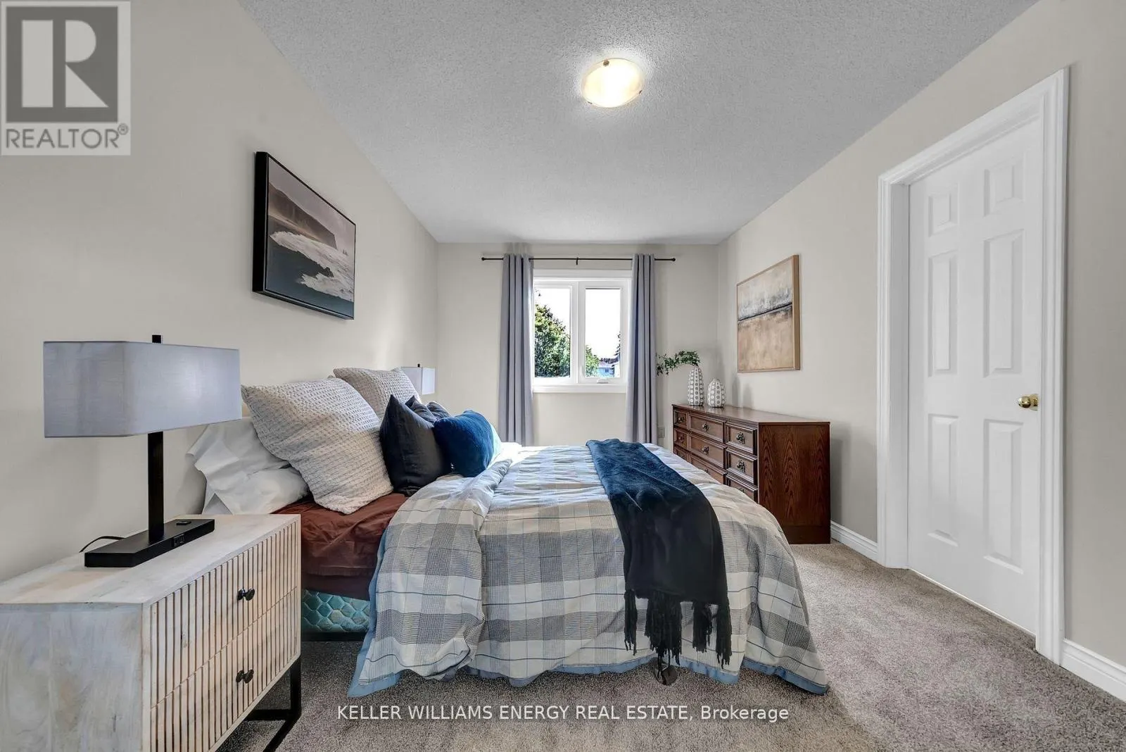 37 POOLTON CRESCENT