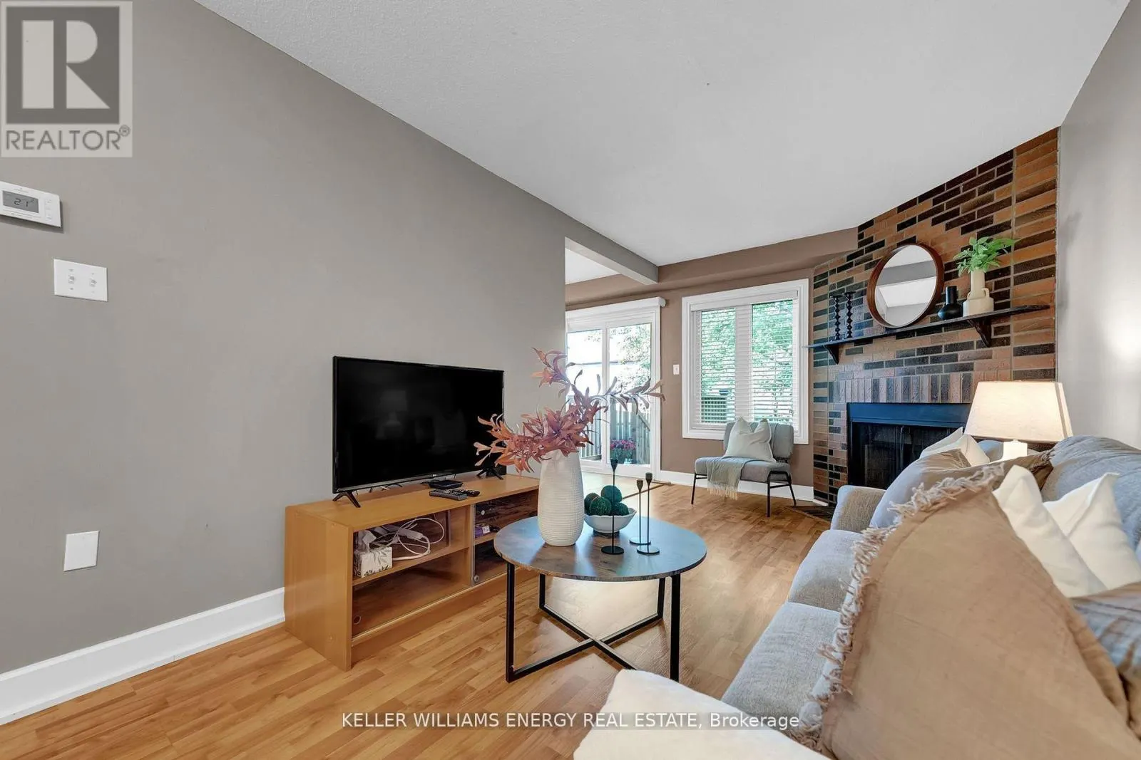 37 POOLTON CRESCENT