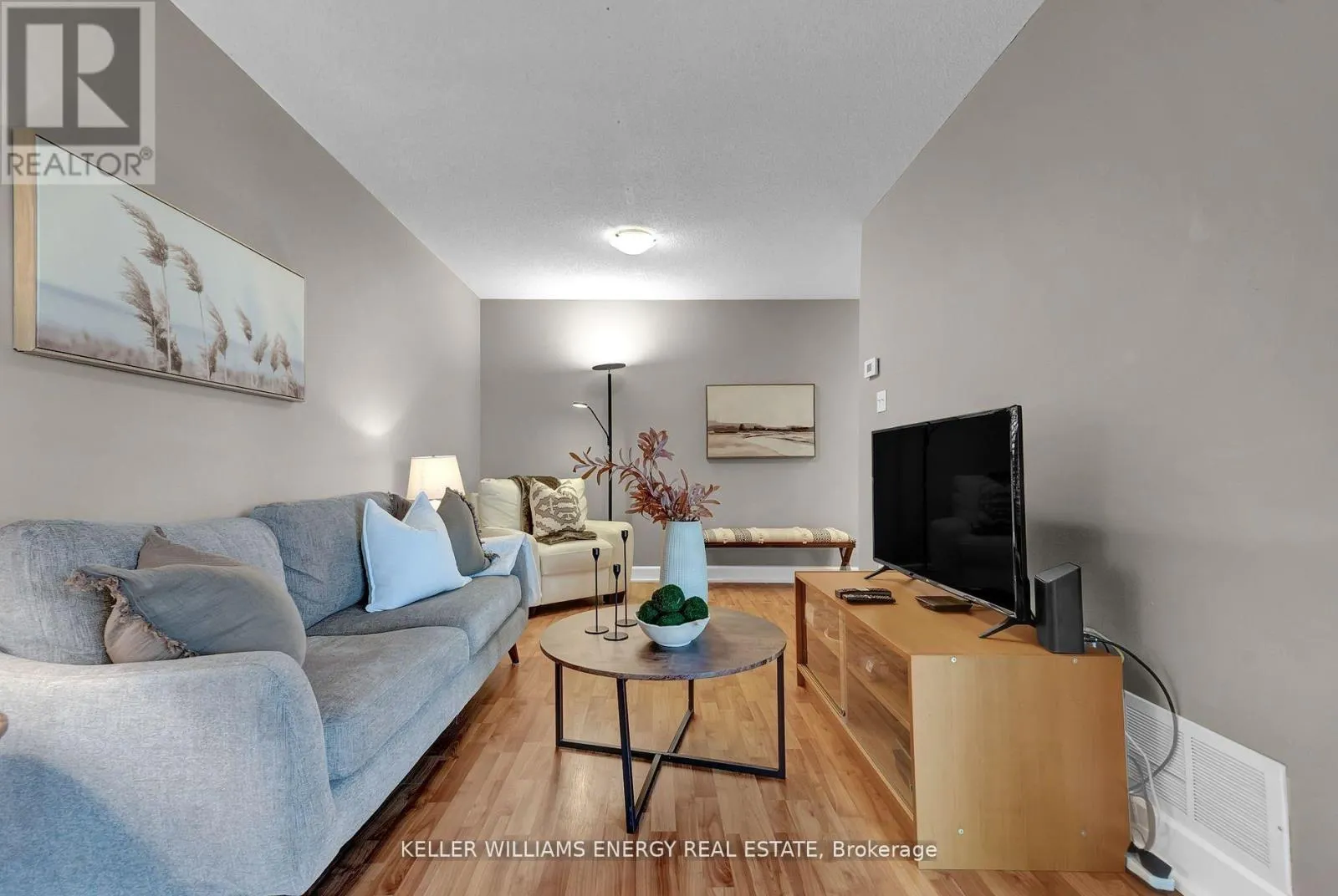37 POOLTON CRESCENT