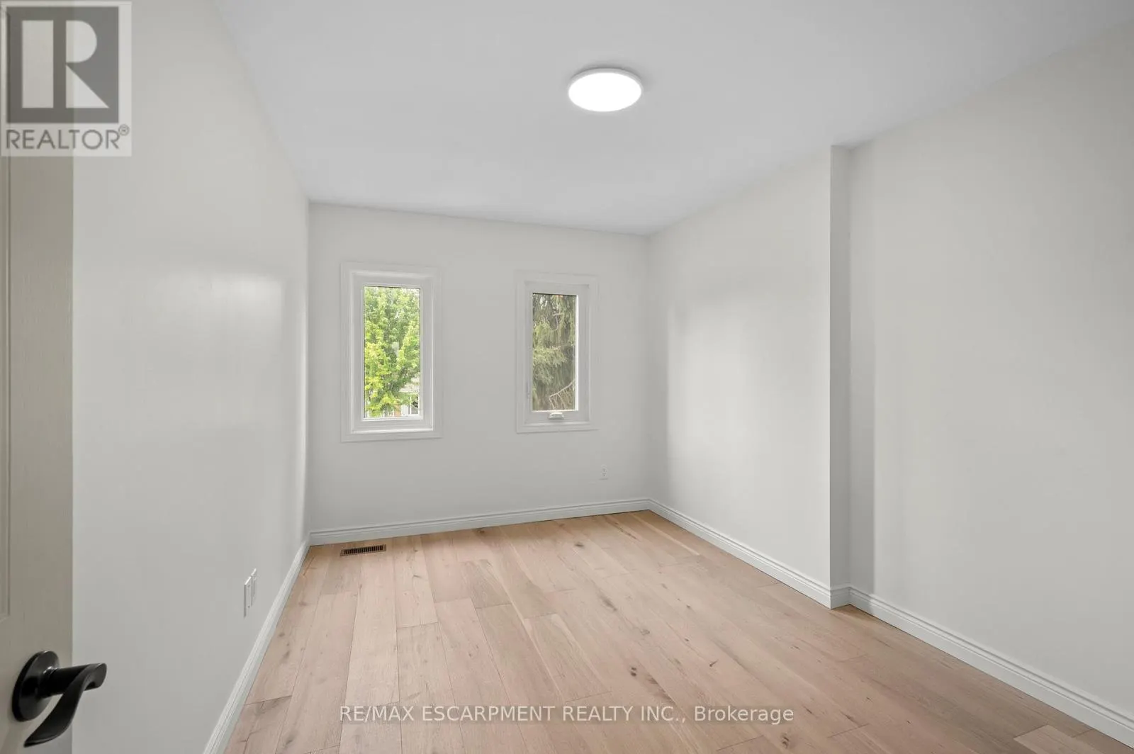 31 INGLEWOOD PLACE