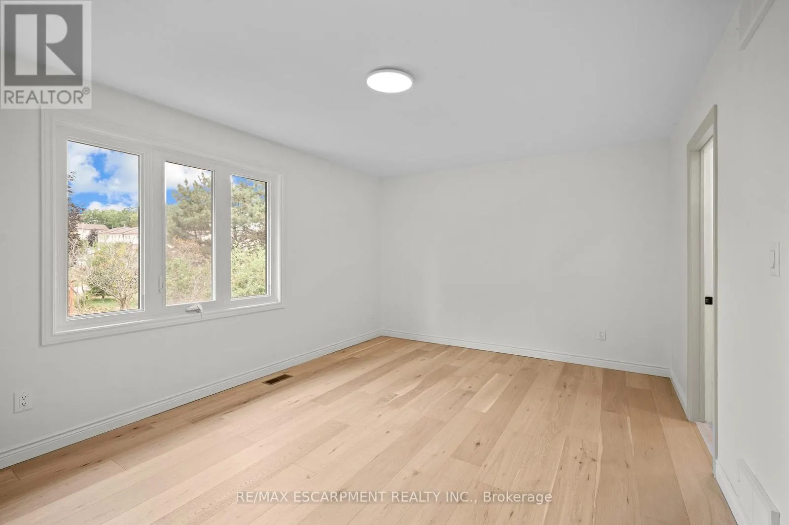 31 INGLEWOOD PLACE