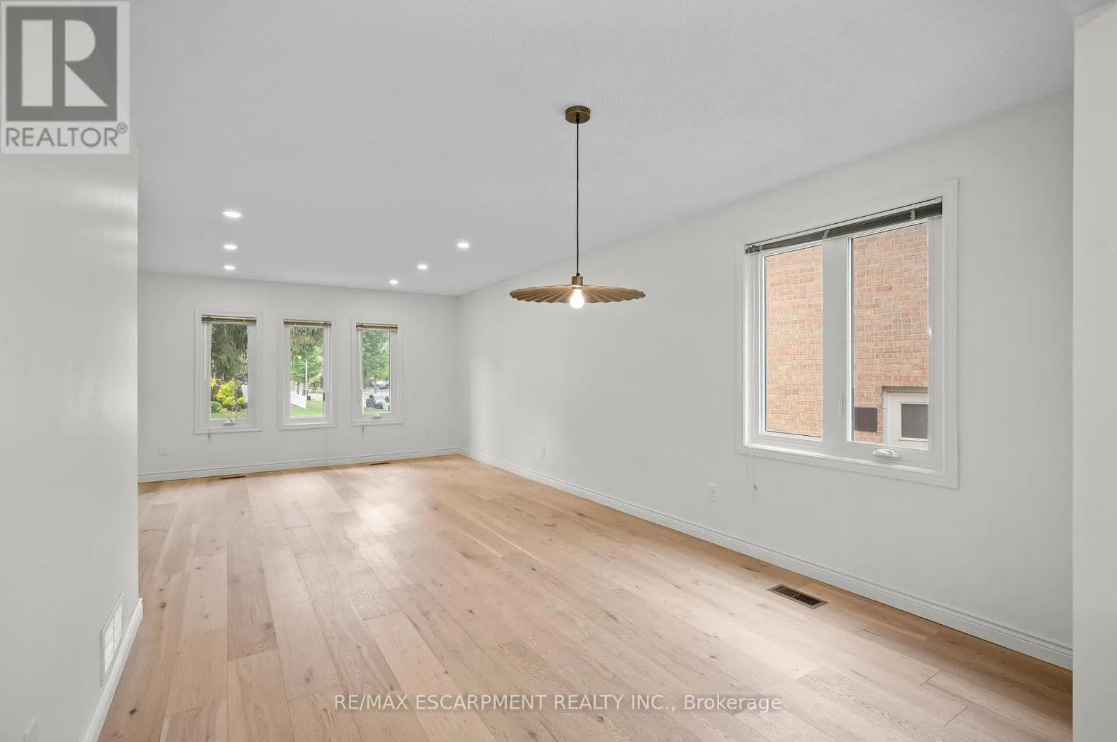 31 INGLEWOOD PLACE