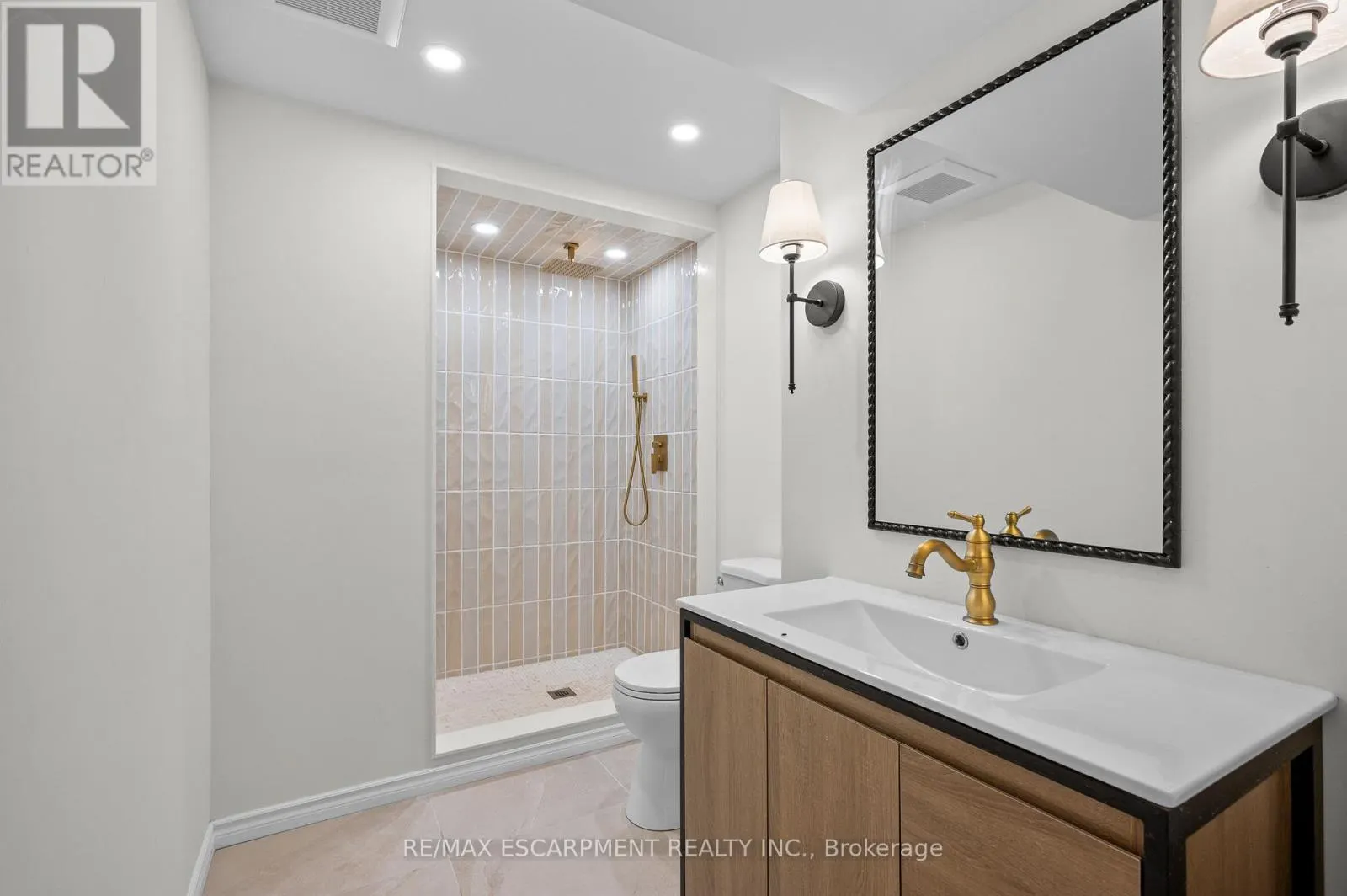 31 INGLEWOOD PLACE