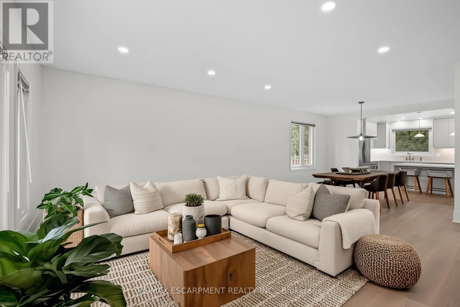 31 INGLEWOOD PLACE