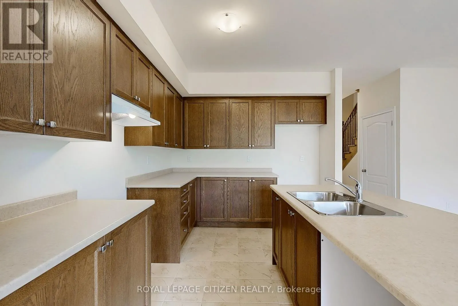 134 NORTH GARDEN BOULEVARD