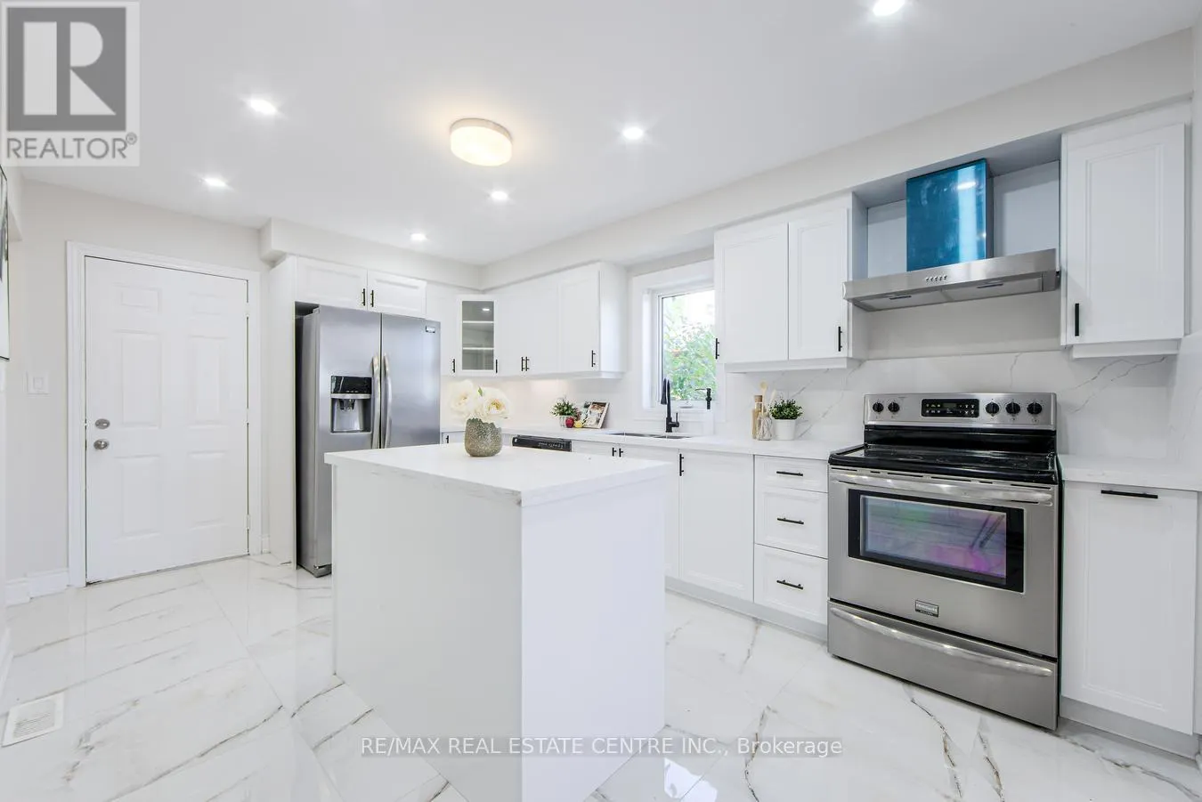 27 RICKABY STREET