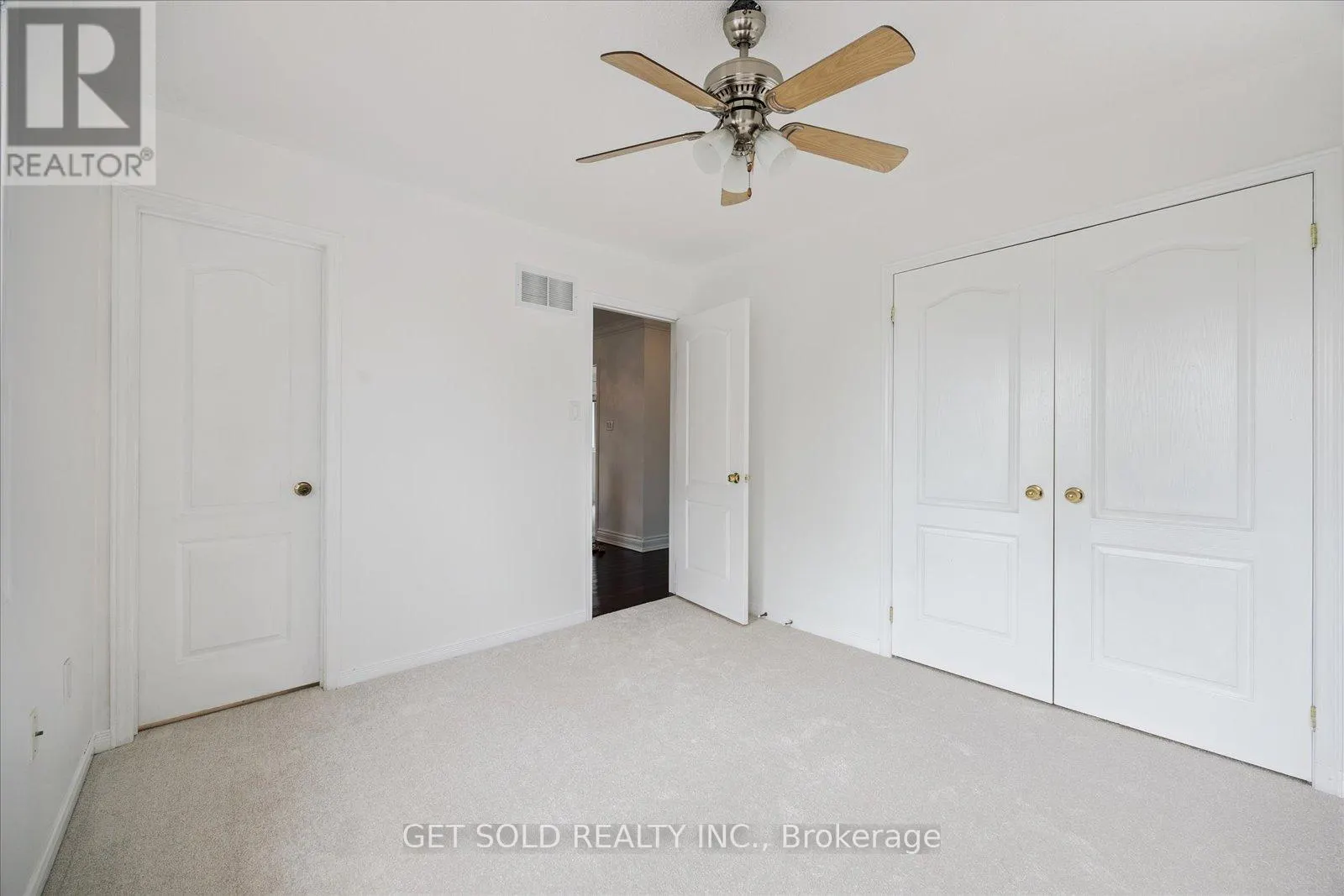 28 BARDEN CRESCENT
