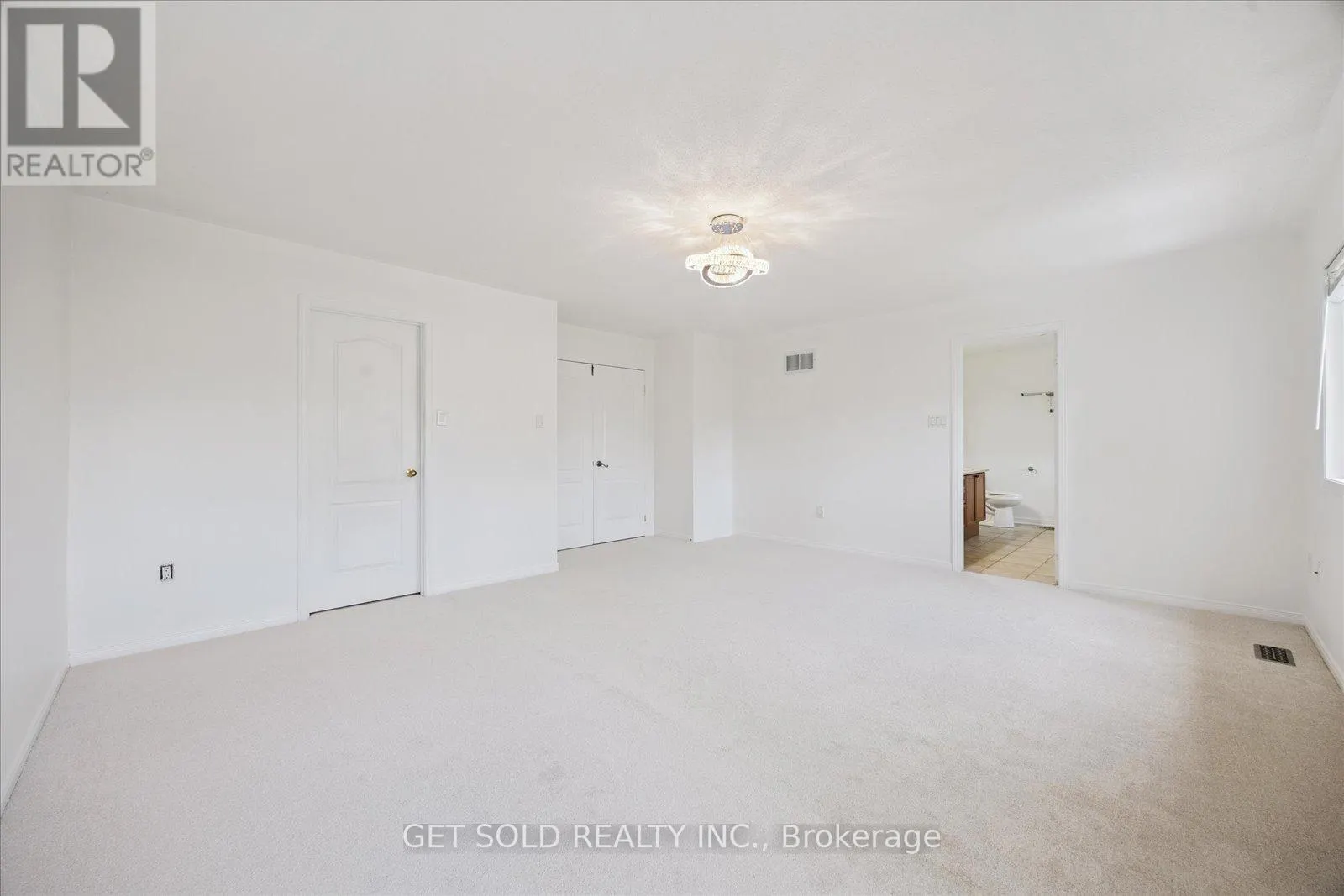 28 BARDEN CRESCENT