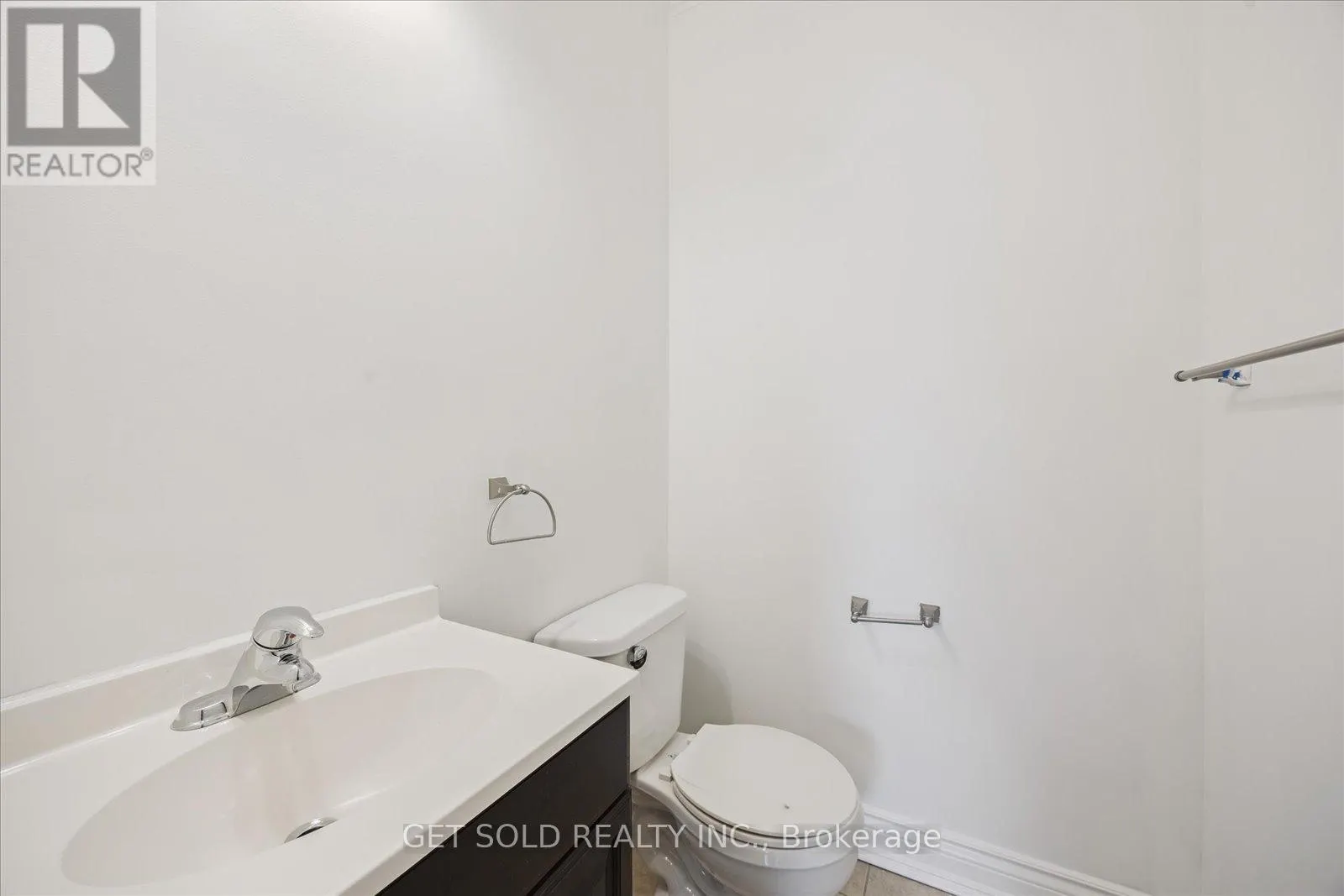 28 BARDEN CRESCENT