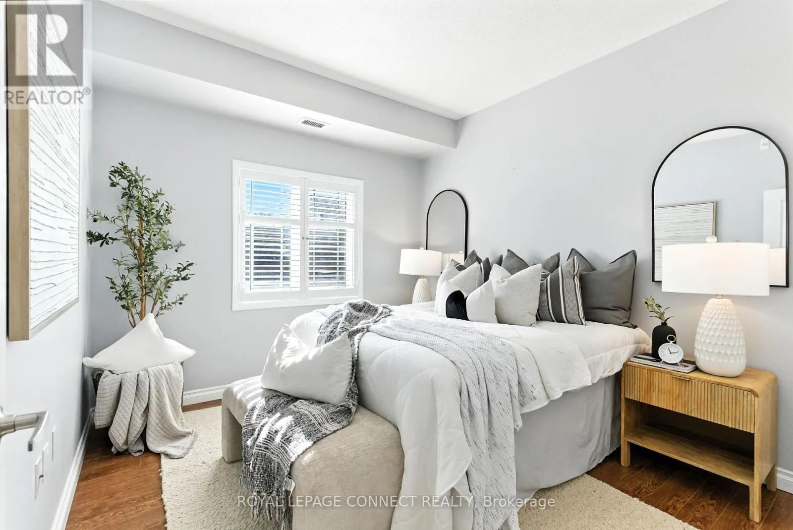 107 - 1 SIDNEY LANE