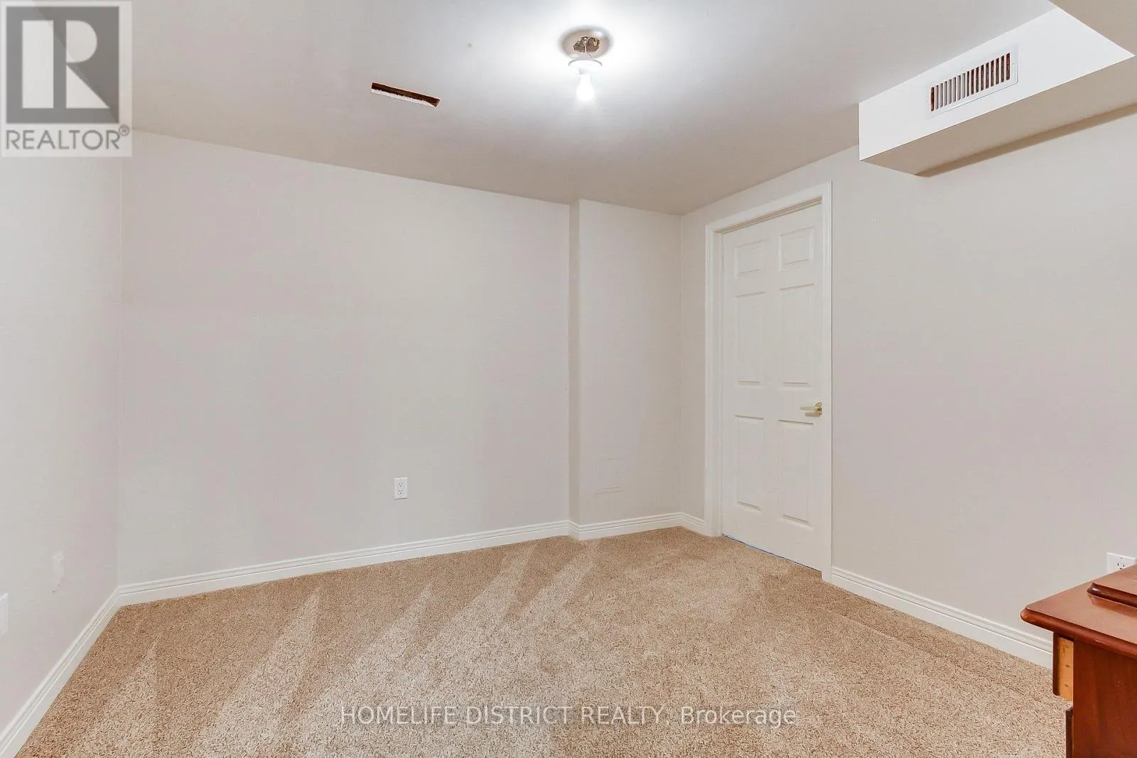 43 DANIELS CRESCENT