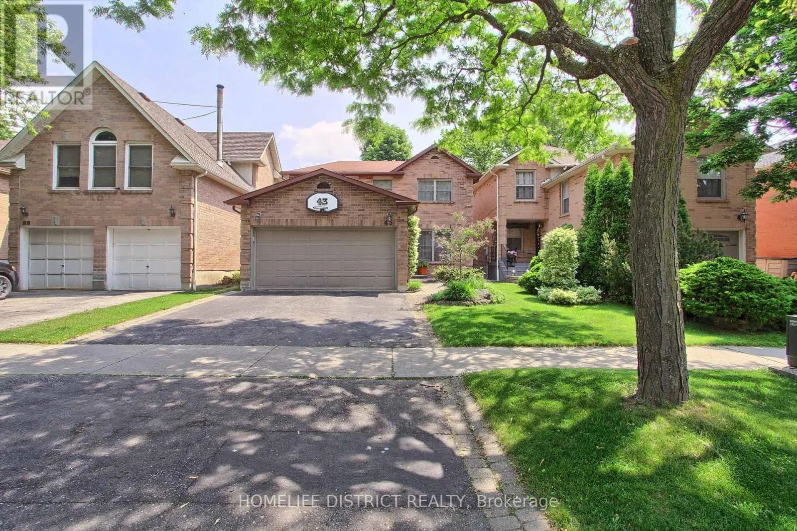 43 DANIELS CRESCENT