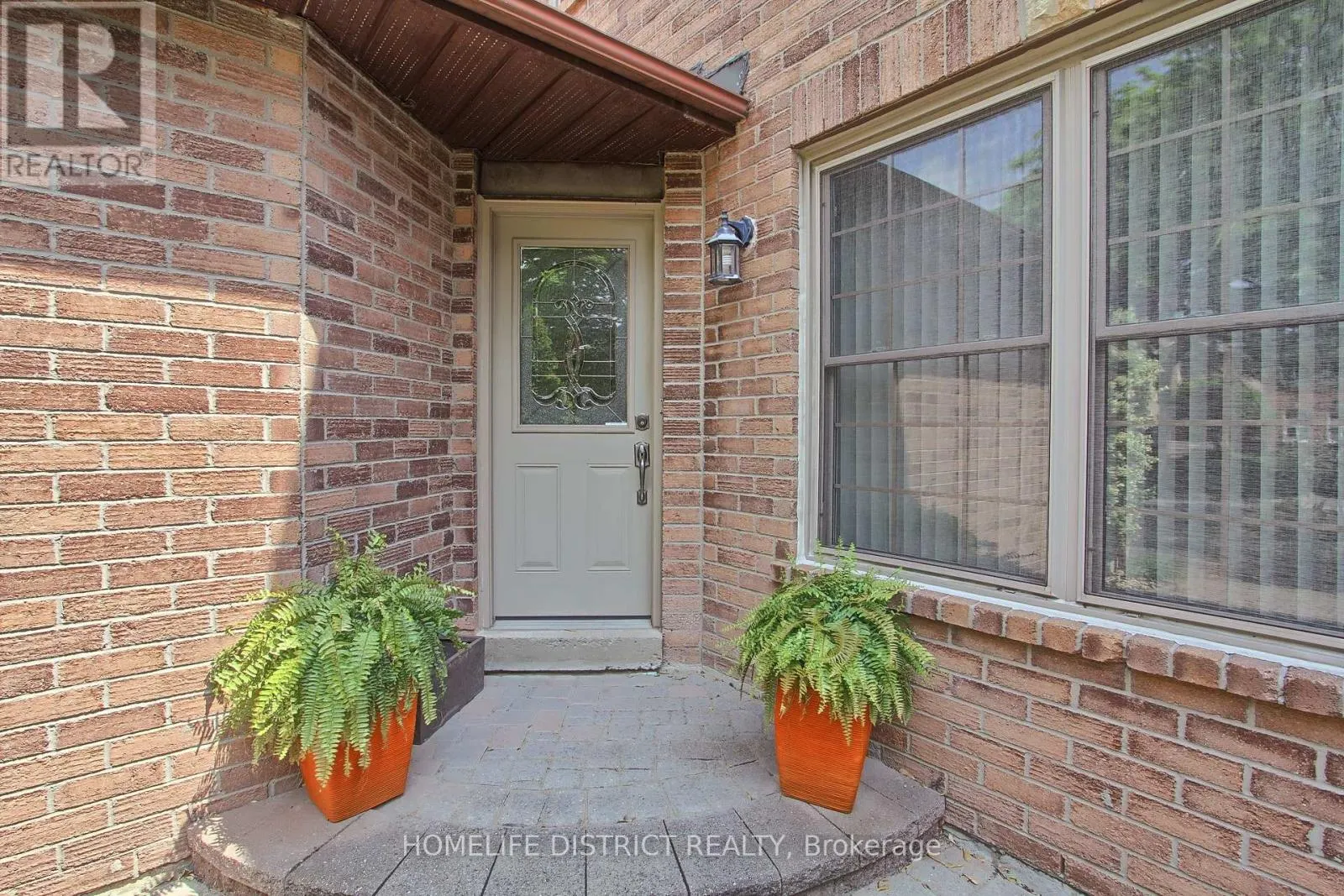 43 DANIELS CRESCENT