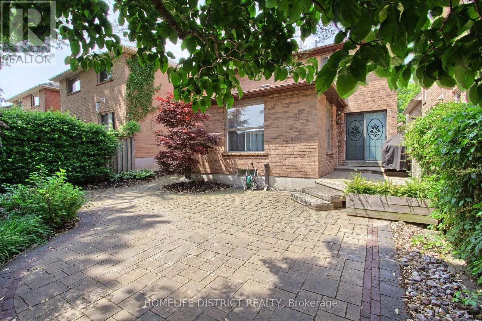 43 DANIELS CRESCENT