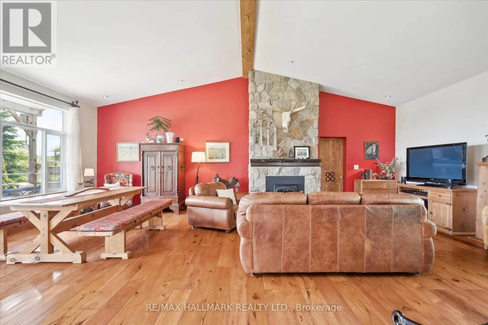 8473 MERCER ROAD
