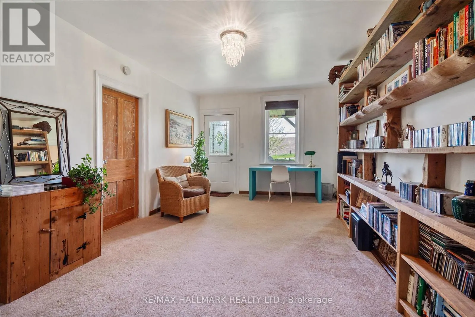 8473 MERCER ROAD