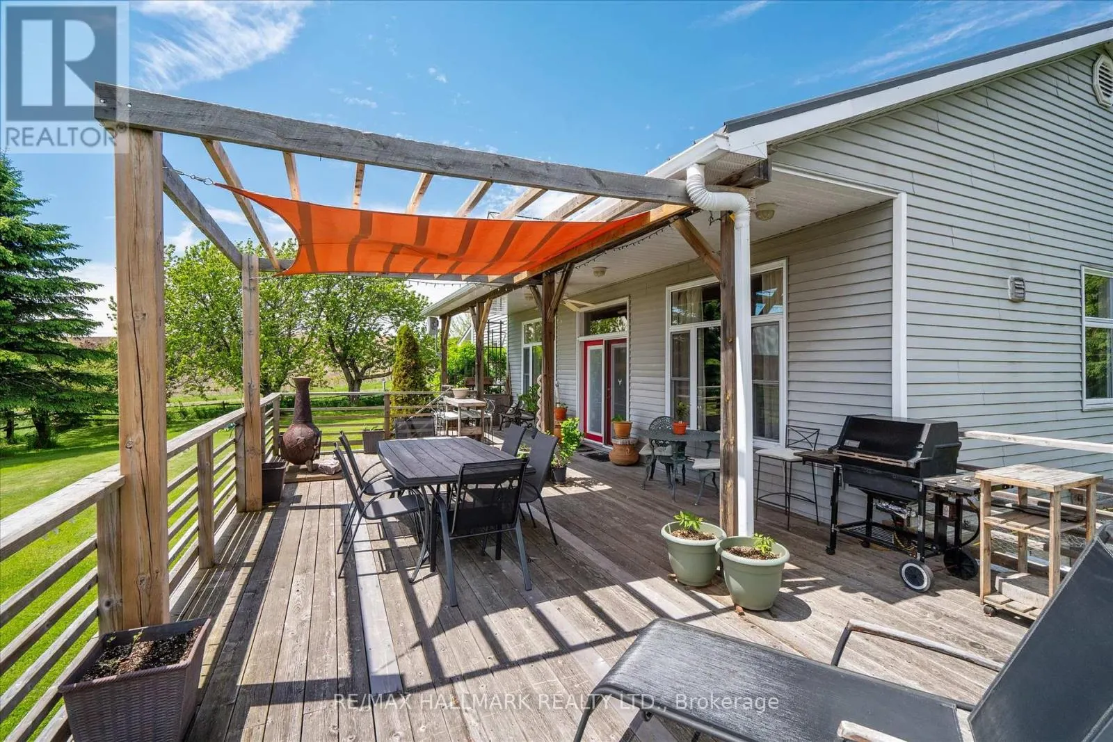 8473 MERCER ROAD