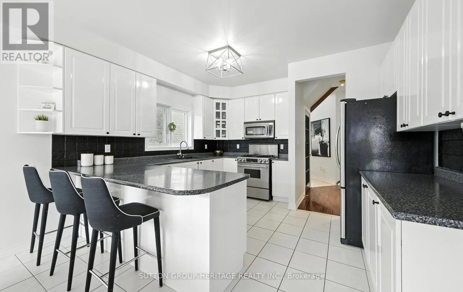 4 BARCHESTER CRESCENT