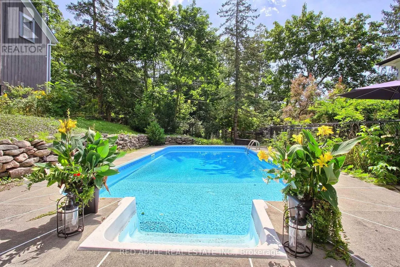 440 WHITEVALE ROAD