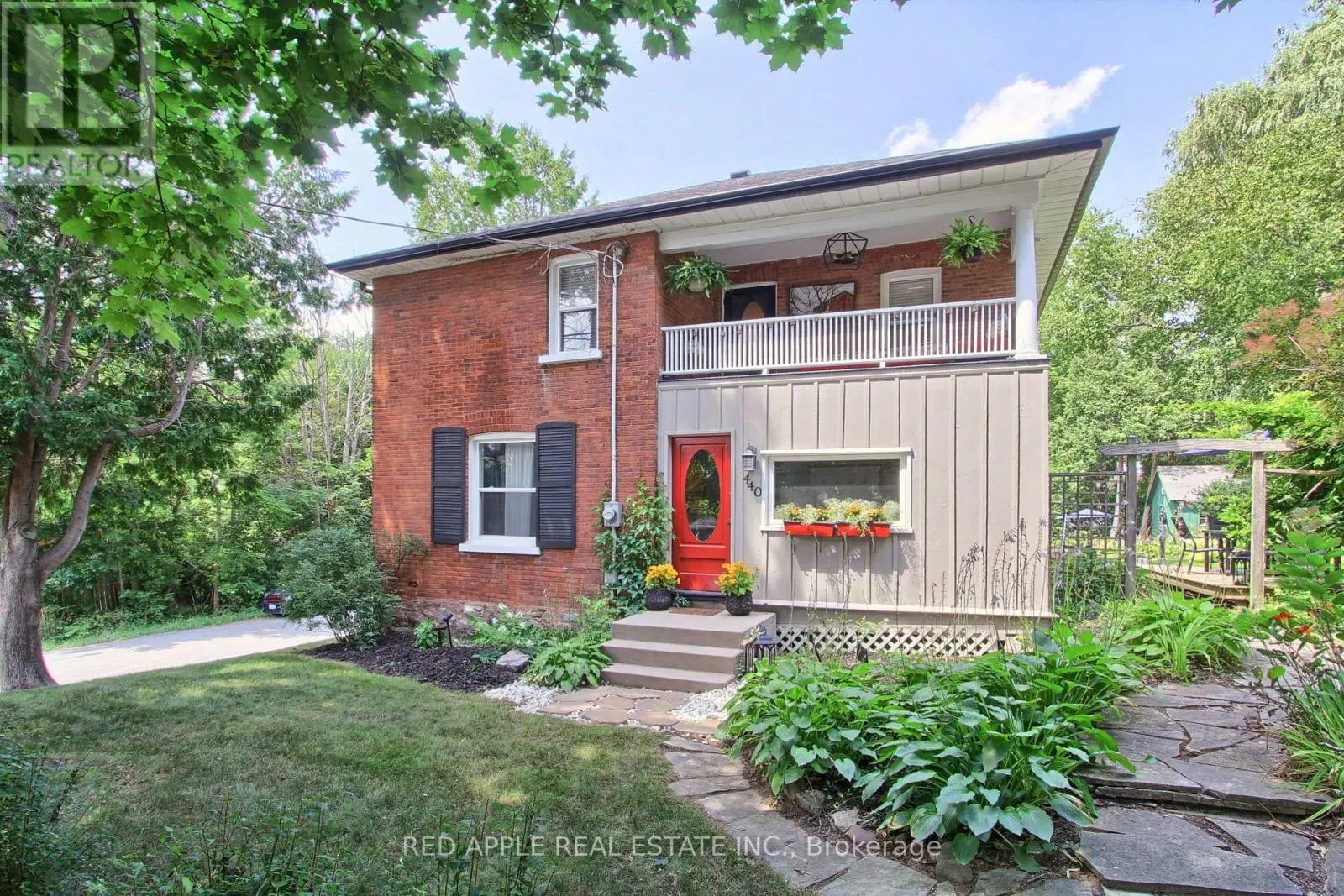 440 WHITEVALE ROAD