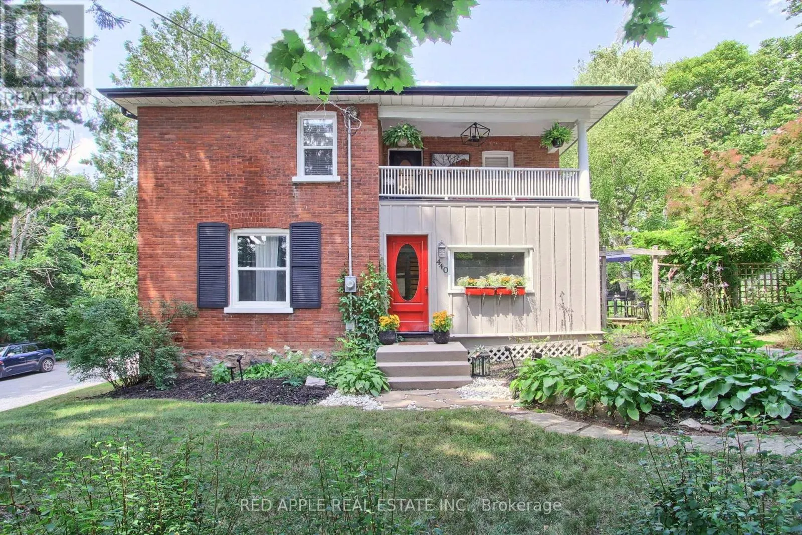 440 WHITEVALE ROAD