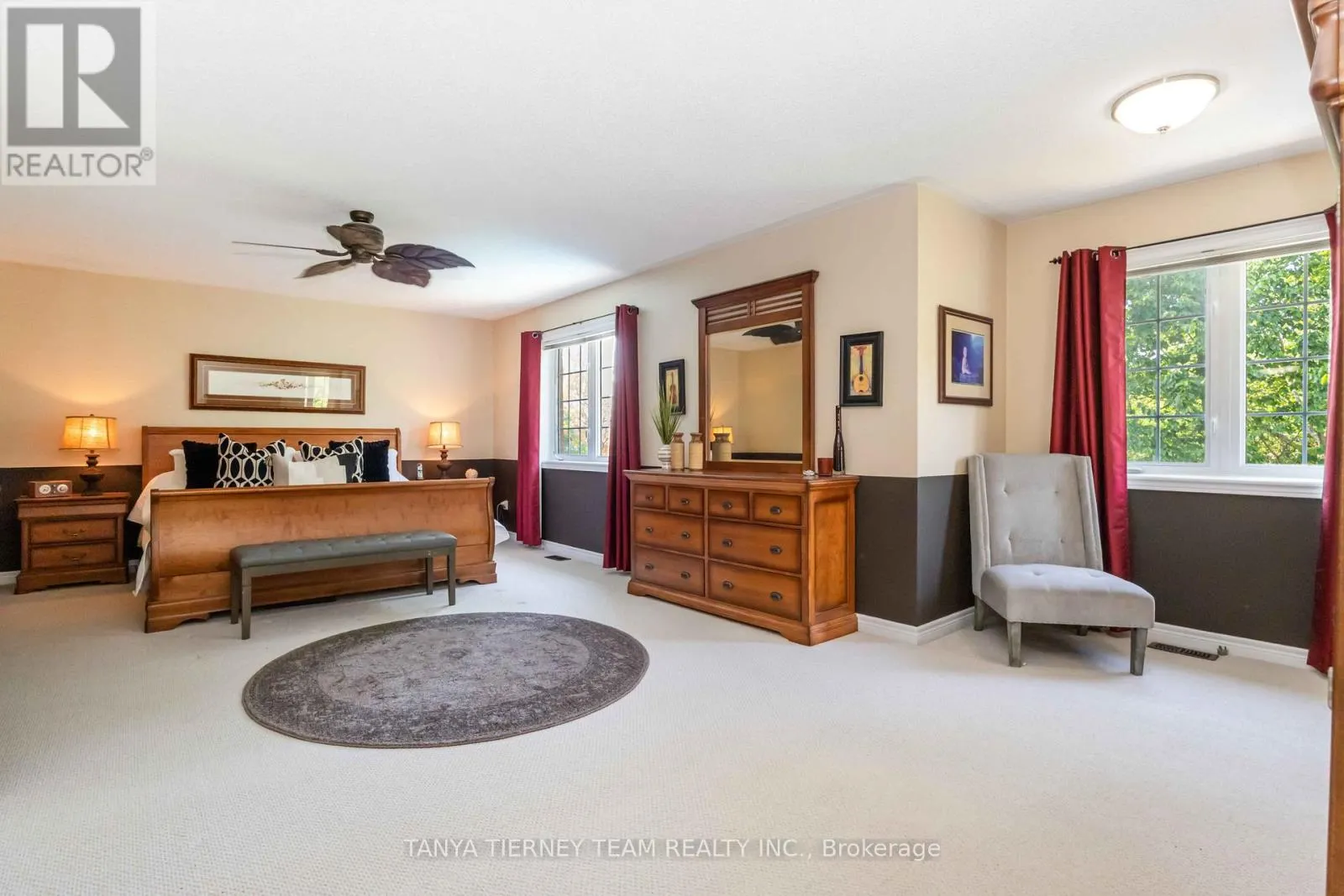 6 BRADDOCK COURT