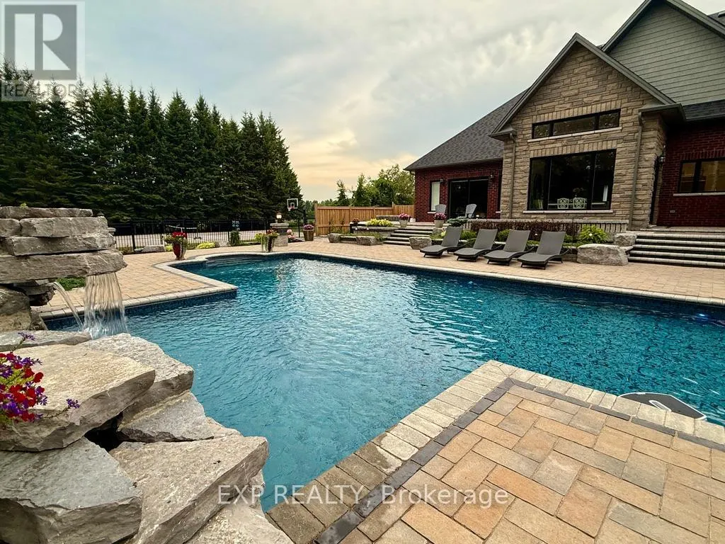 849 TOWNLINE ROAD N