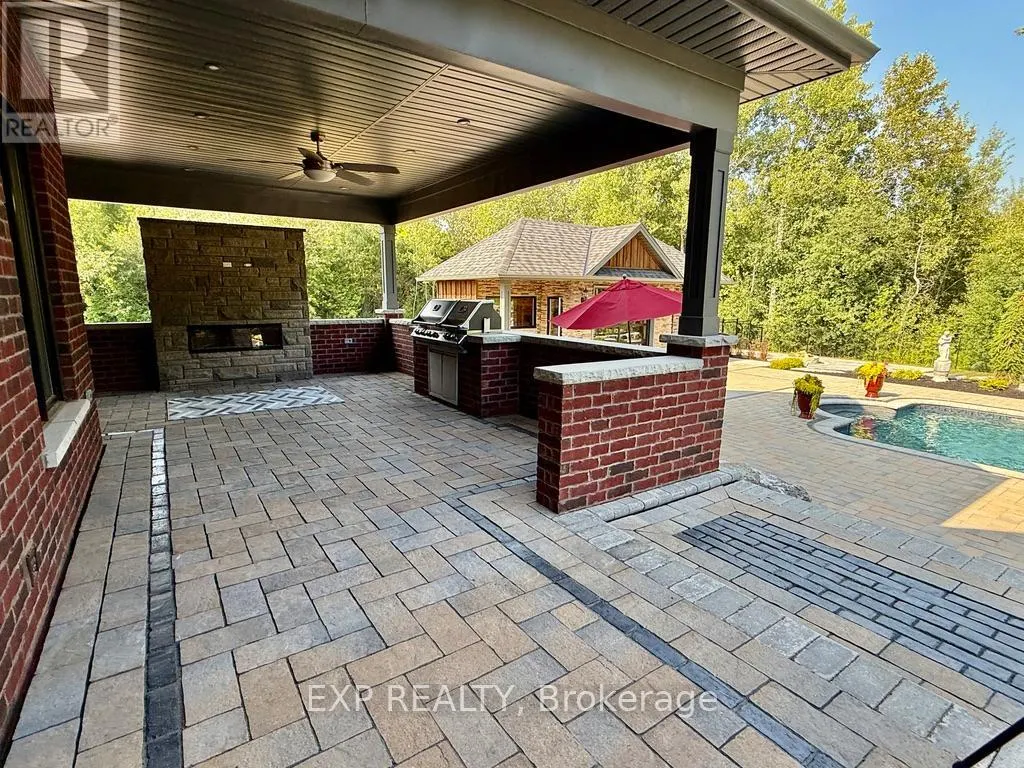 849 TOWNLINE ROAD N