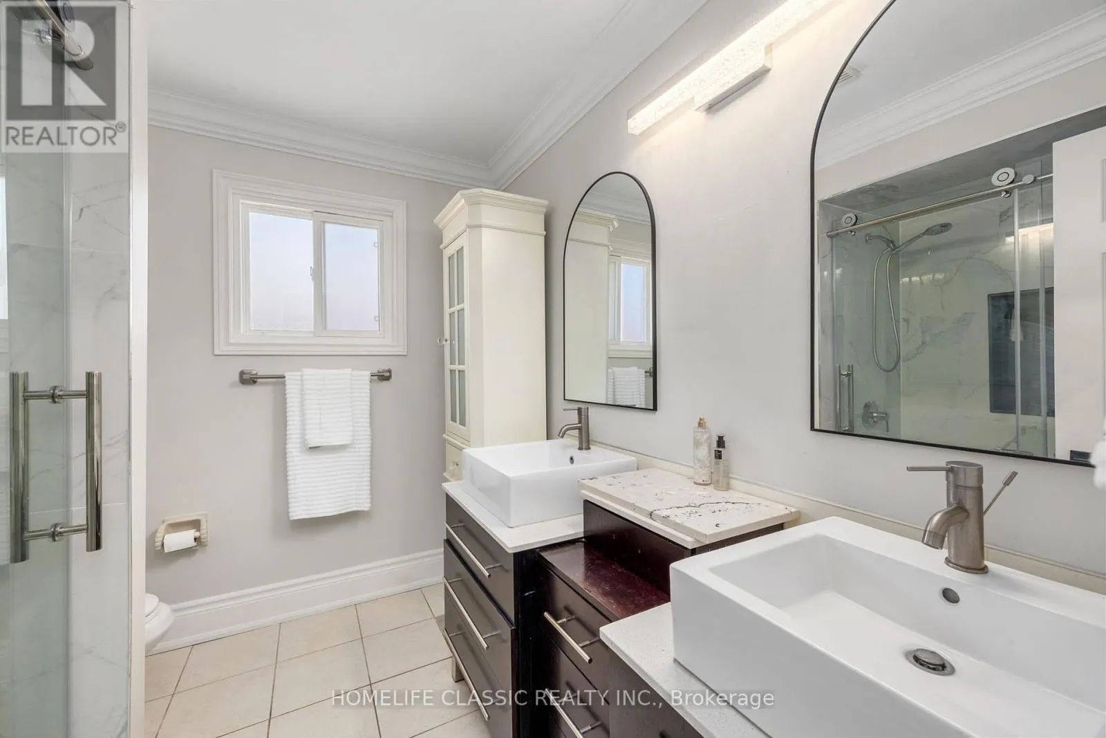550 DAHLIA CRESCENT