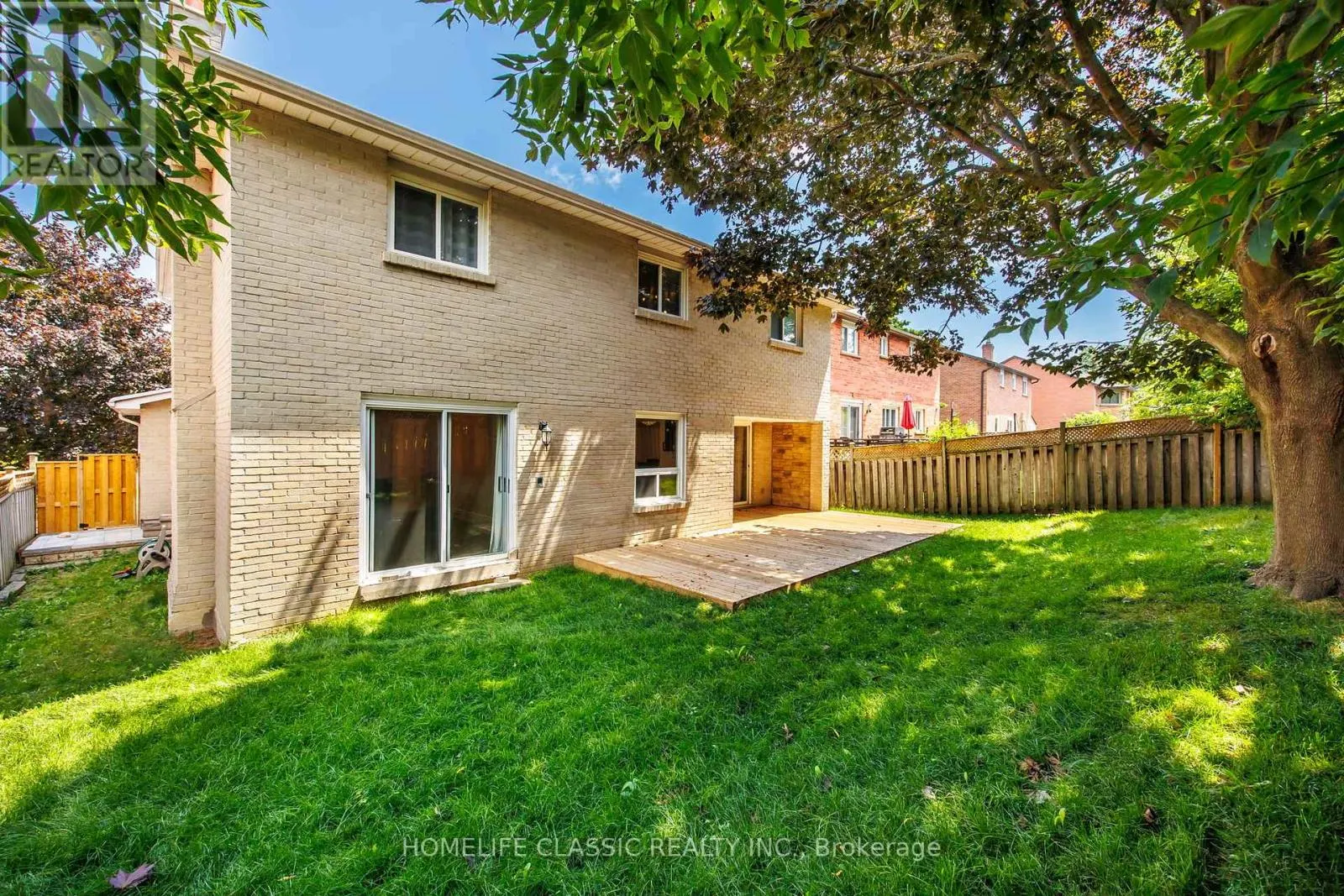 550 DAHLIA CRESCENT