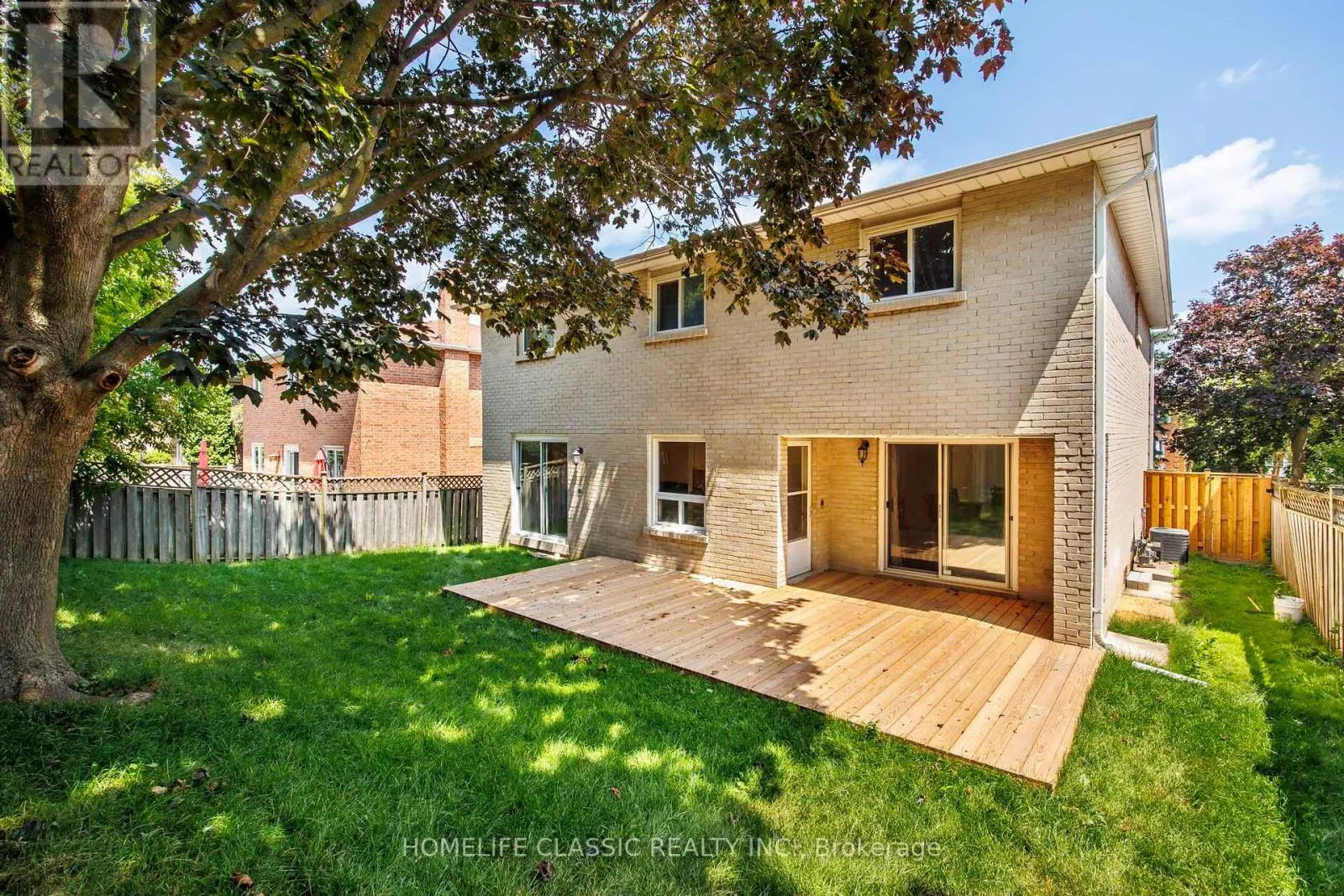 550 DAHLIA CRESCENT