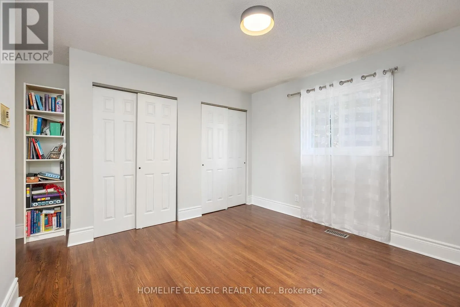 550 DAHLIA CRESCENT