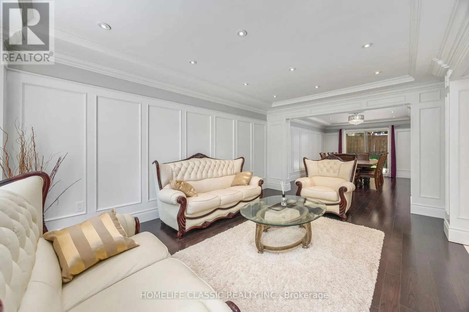 550 DAHLIA CRESCENT