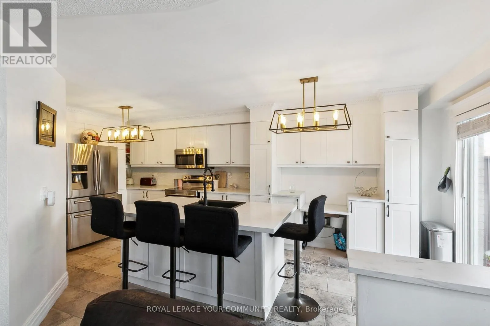 10 GREENHALF DRIVE