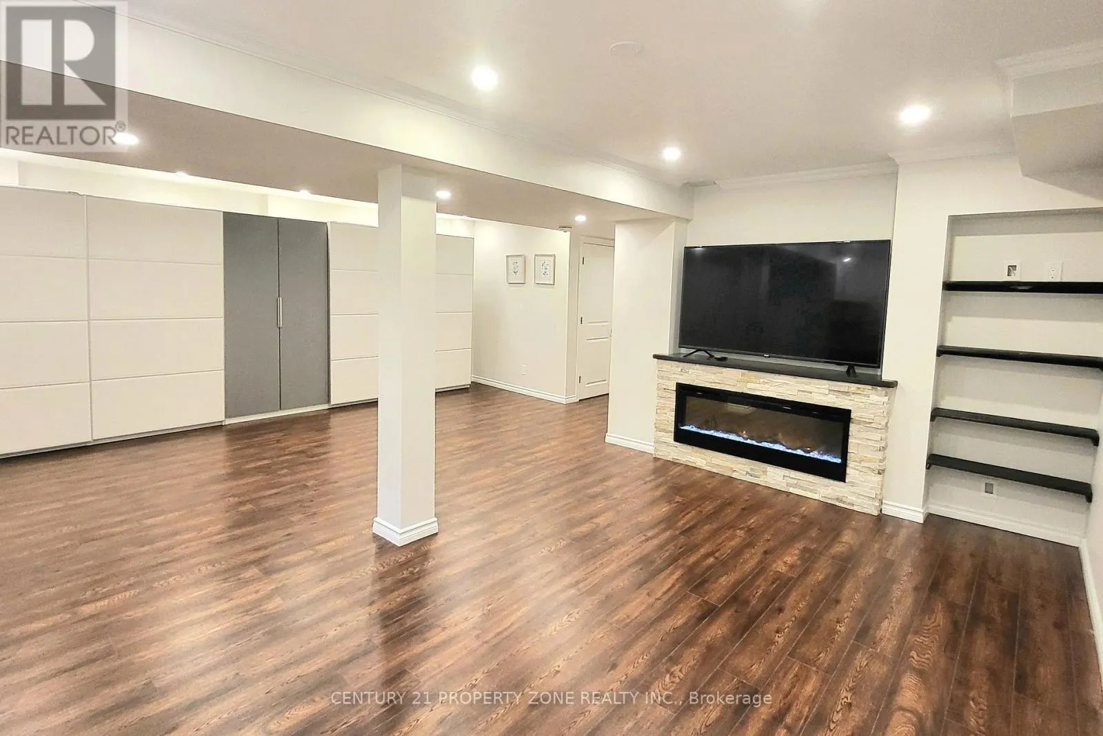 73 FEINT DRIVE