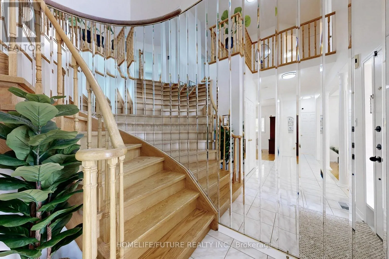 1595 DEERHURST COURT