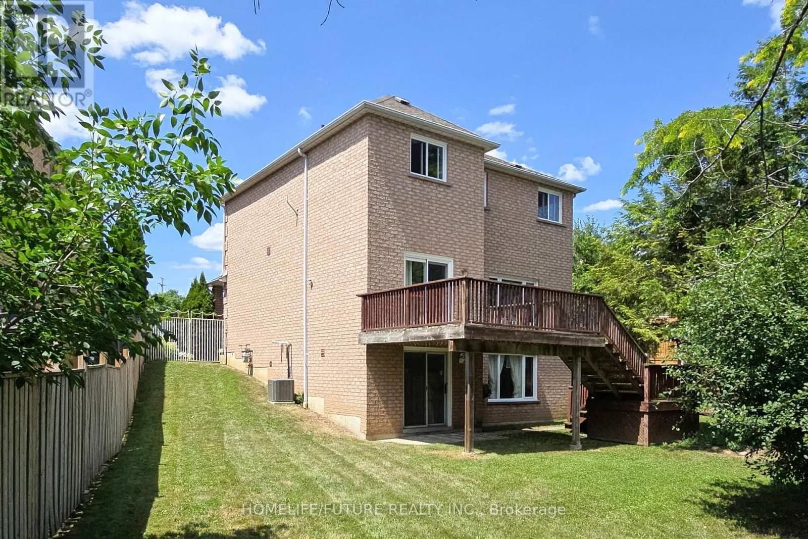 1595 DEERHURST COURT